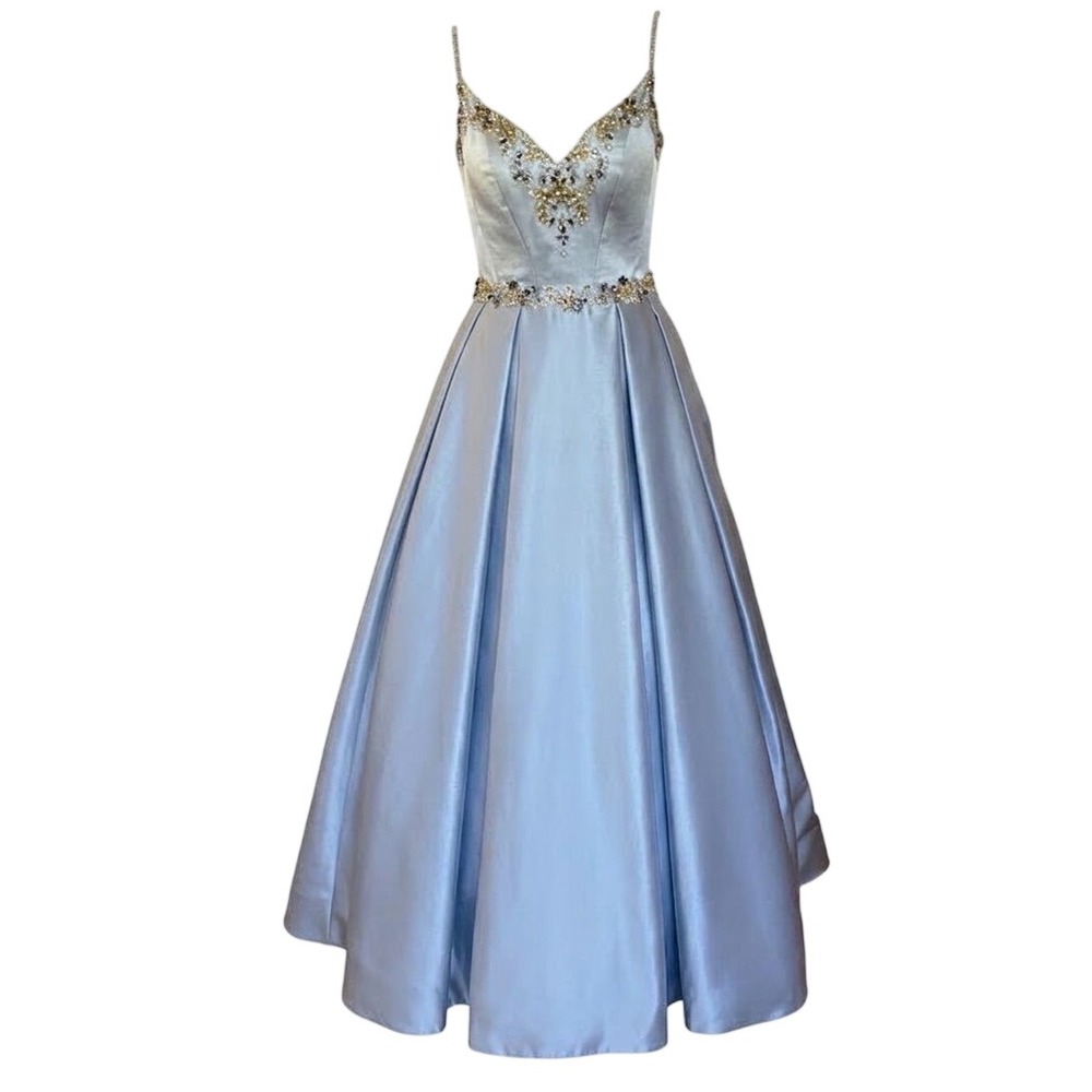 Mac Duggal Metallic Grey Beaded Ball Gown Formal Dress Size 6 HOCO Princesscore